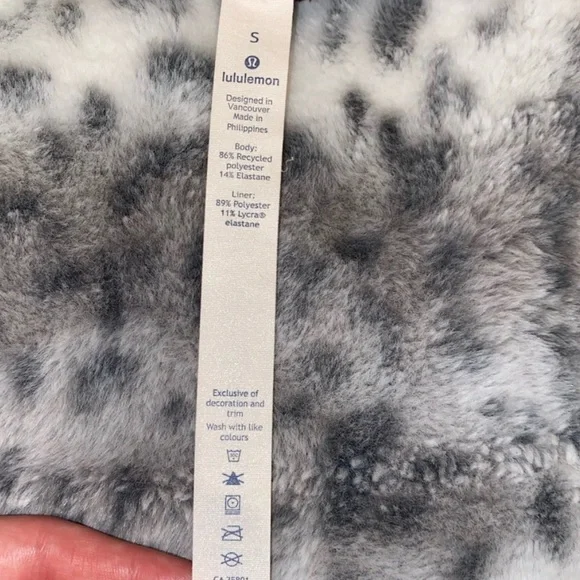 Lululemon Pace Breaker Linerless Short 9” - Size S - Picture 4 of 4